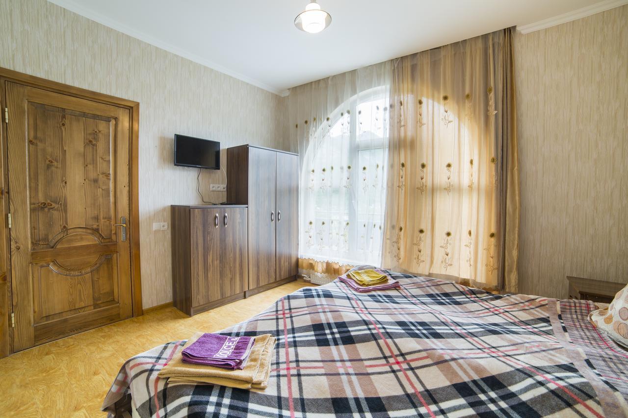 Anastasia Guesthouse Borjomi Esterno foto