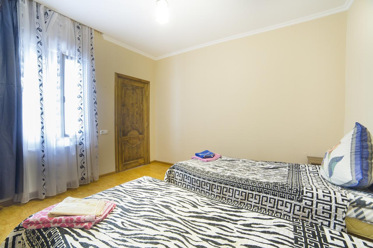 Anastasia Guesthouse Borjomi Esterno foto